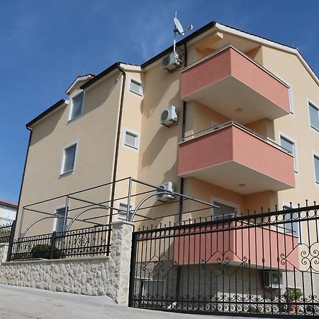 Rogoznica Apartments Kristina エクステリア 写真